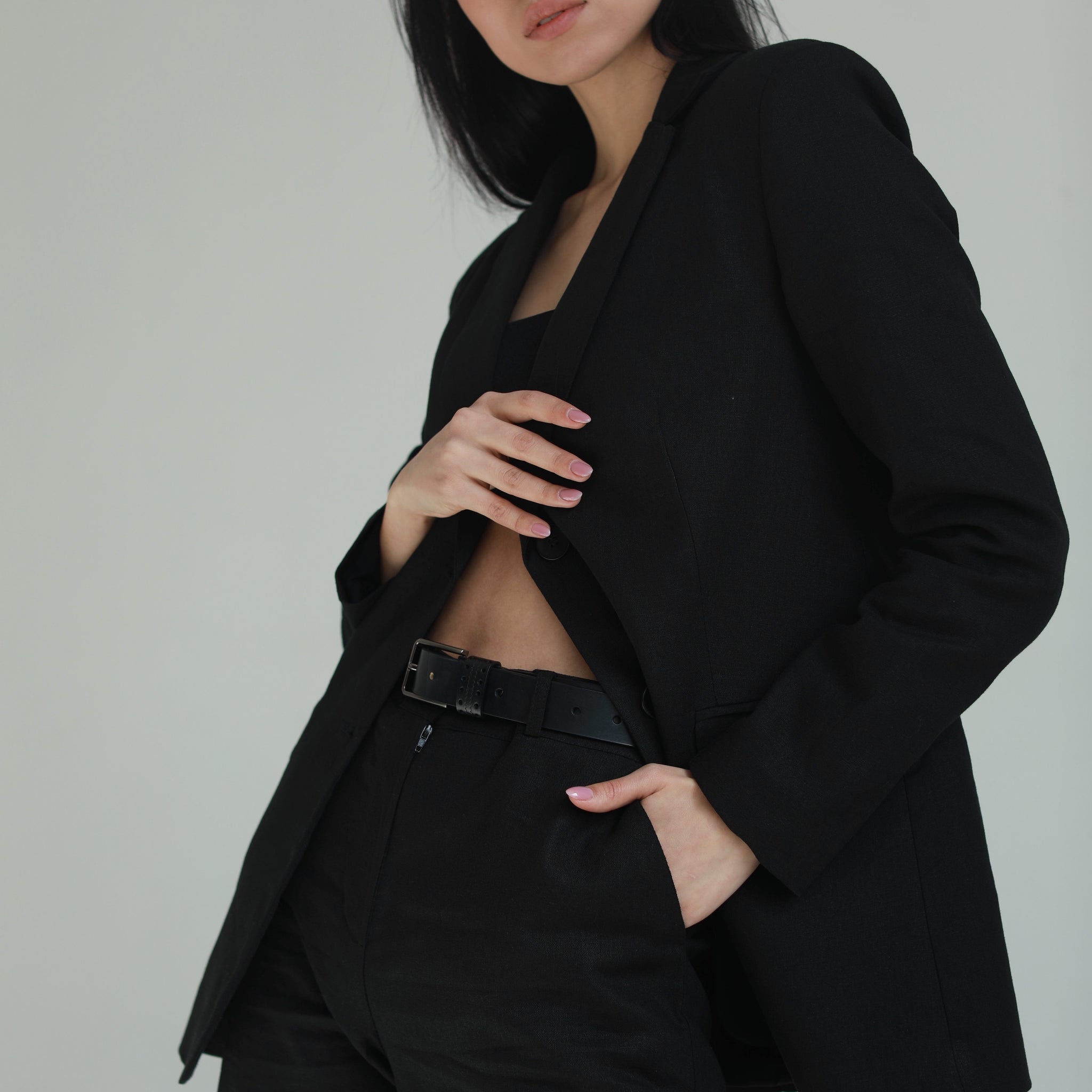 Elegant handmade linen blazer black - AIYM Timeless Fashion
